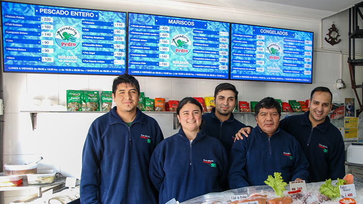 Pescaderías Prometeo administra su cartelería digital con Dex Manager