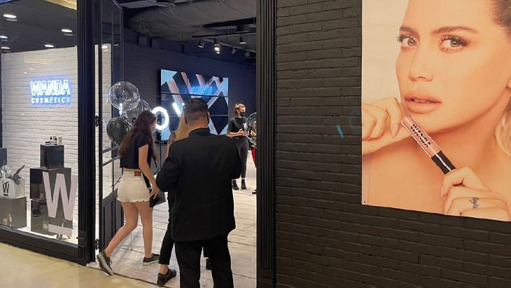 Wanda Cosmetics - Digital Signage